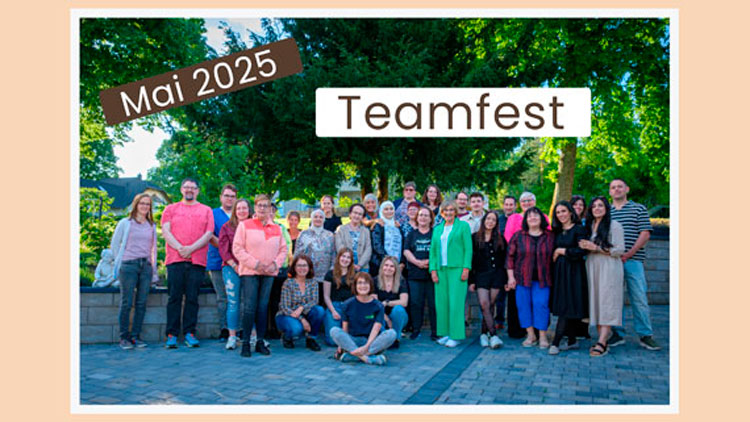 Team Gruppenbild in unserer Parkanlage